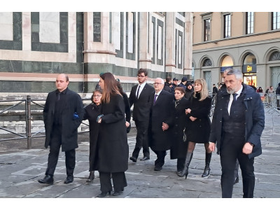 Le sorelle di Rocco Commisso , Italia e Raffaellina