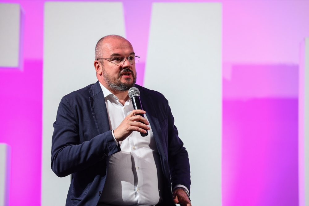 Borghi (IV): “Piantedosi spieghi i manganelli”