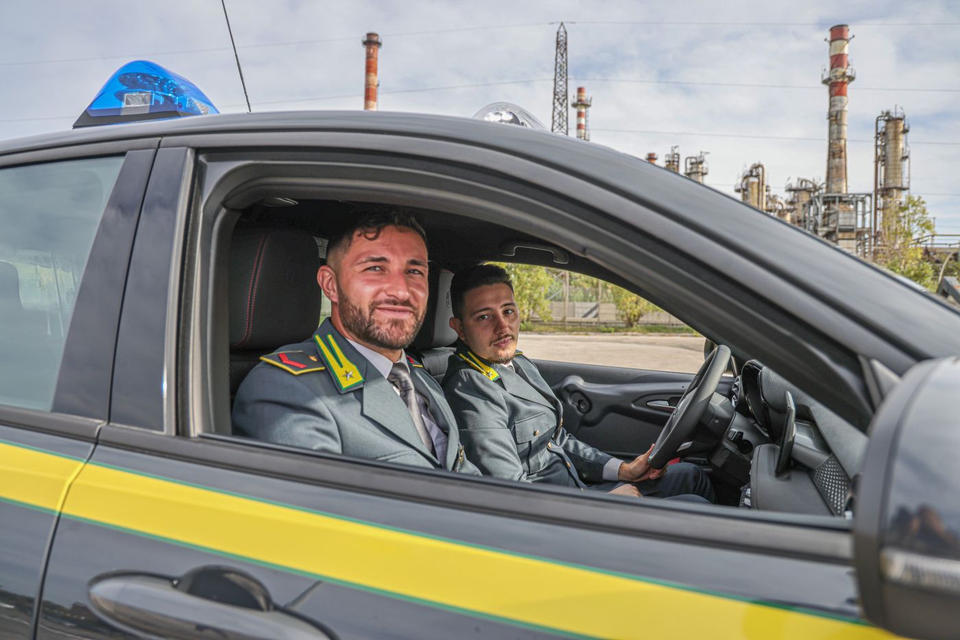 Maxi frode sull'Iva per auto di lusso: scattano sequestri per 6 milioni di euro