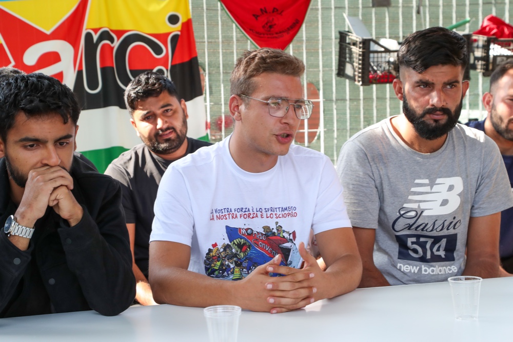 Mondo Convenienza, dal 1 marzo sarà applicato il contratto della Logistica