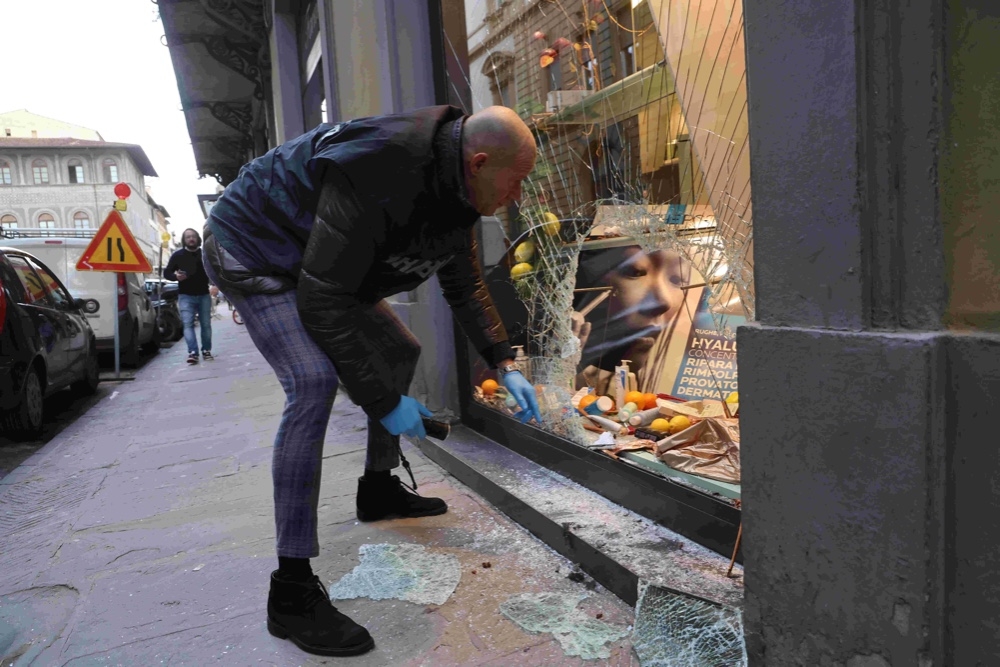 Furti con spaccate a Prato, fermato un trentasettenne