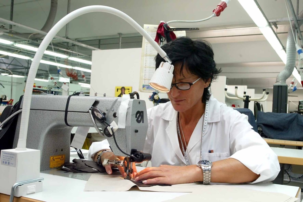 Toscana: Confind. Nord, no a considerare rifiuti i materiali tessili da reimpiegare
