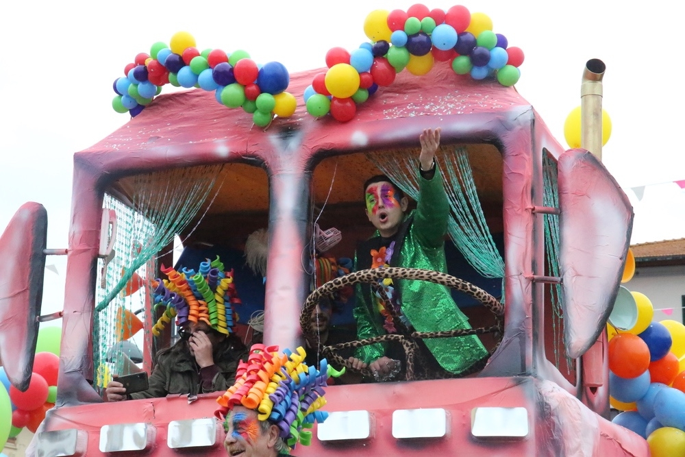 Carnevale Viareggio: prima di apertura omaggio a Sandra Milo