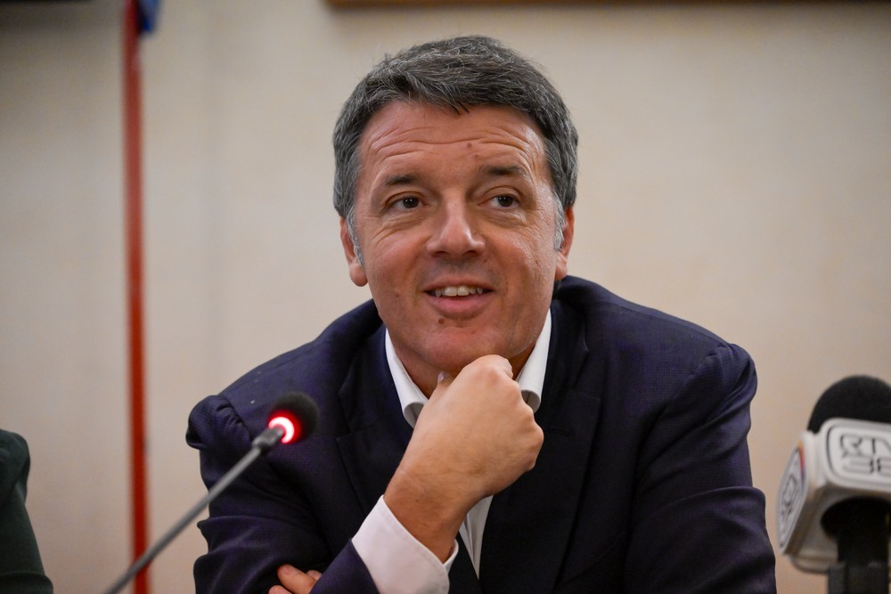 Renzi a Montanari: “Se per una volta hai un briciolo di coraggio candidati Sindaco”