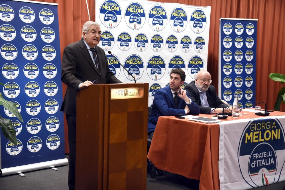 Targa Largo Martiri delle Foibe, Foti: “Schlein e Conte muti, condanna o comprensione?”