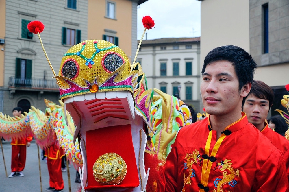Prato, la comunità cinese entra nell'anno del Drago
