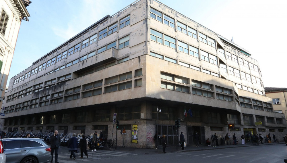 Firenze, camere per turisti negli studentati: battaglia in Consiglio comunale