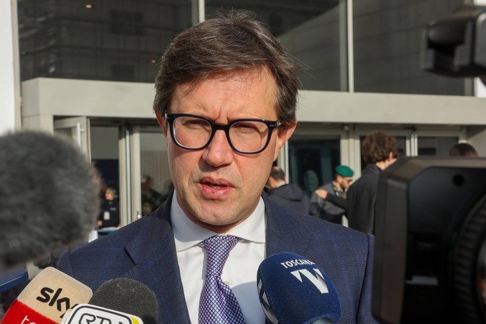 La proposta di Nardella: “Attivisti condannati? Io li metterei a ripulire i muri”