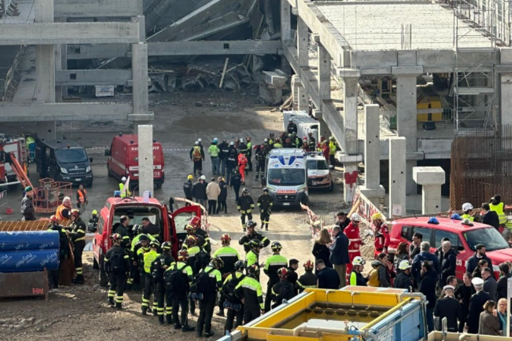 Crollo di via Mariti, un mese dopo. Firenze ricorda gli operai morti  