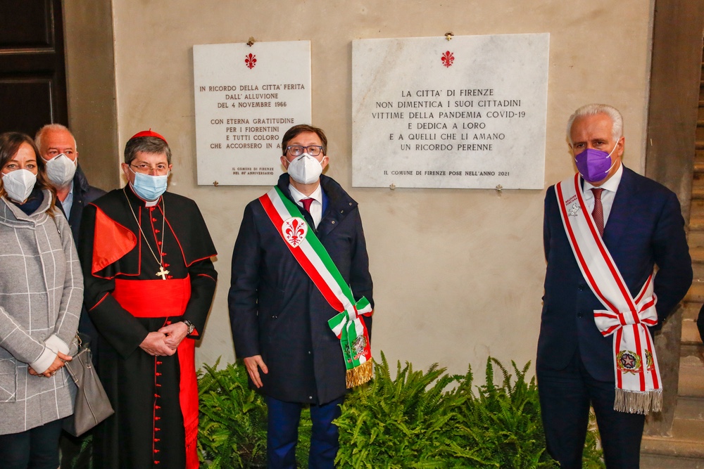 Covid, deposta corona di alloro a targa vittime