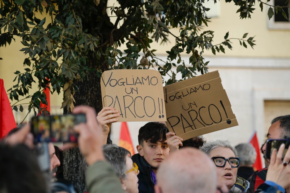 Crollo Firenze: raccolta firme ‘stop al supermercato, fare un parco’