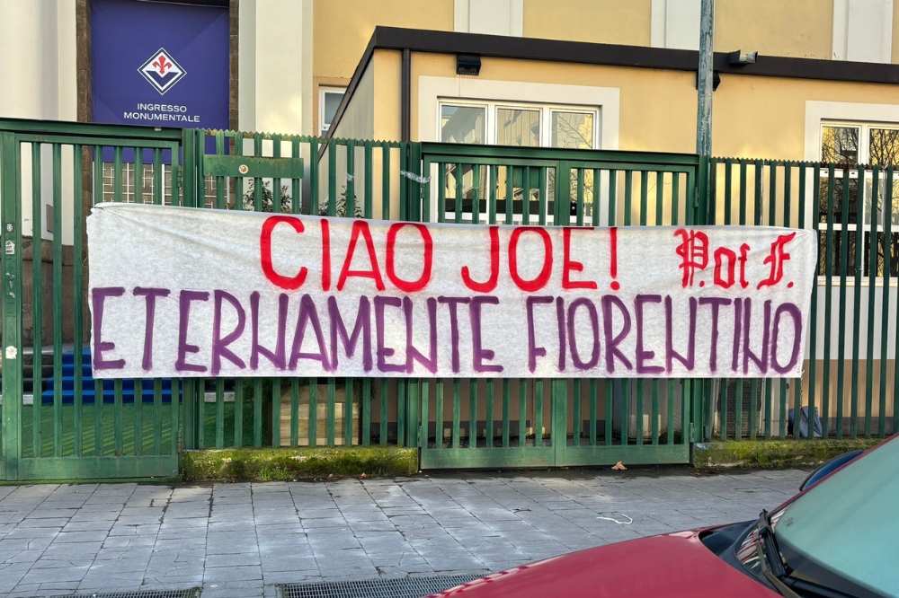 Il ricordo di Barone fuori dal Franchi: “Eternamente fiorentino”