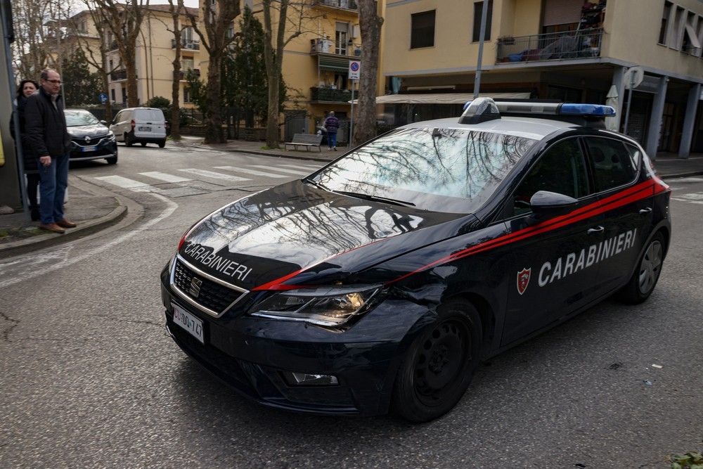 Rapina in negozio fallisce per reazione della commerciante