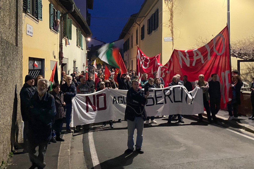 Pd e M5s votano mozione cittadina contro comando Nato di Firenze
