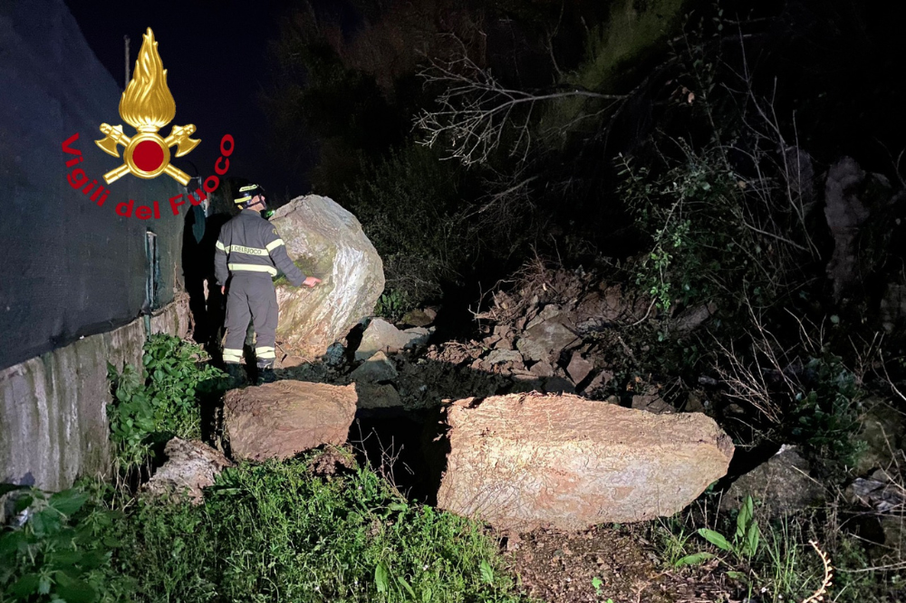 Frana minaccia due palazzine a Tavarnuzze, evacuate famiglie