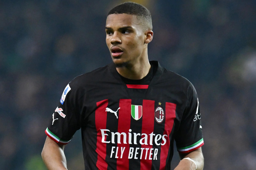 Calcio: Milan. Thiaw favorito in difesa