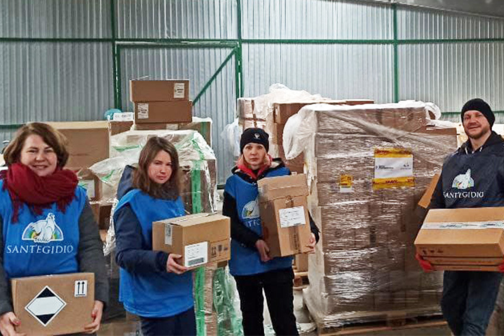 Ucraina: comunità di Sant'Egidio raccoglie farmaci a Firenze