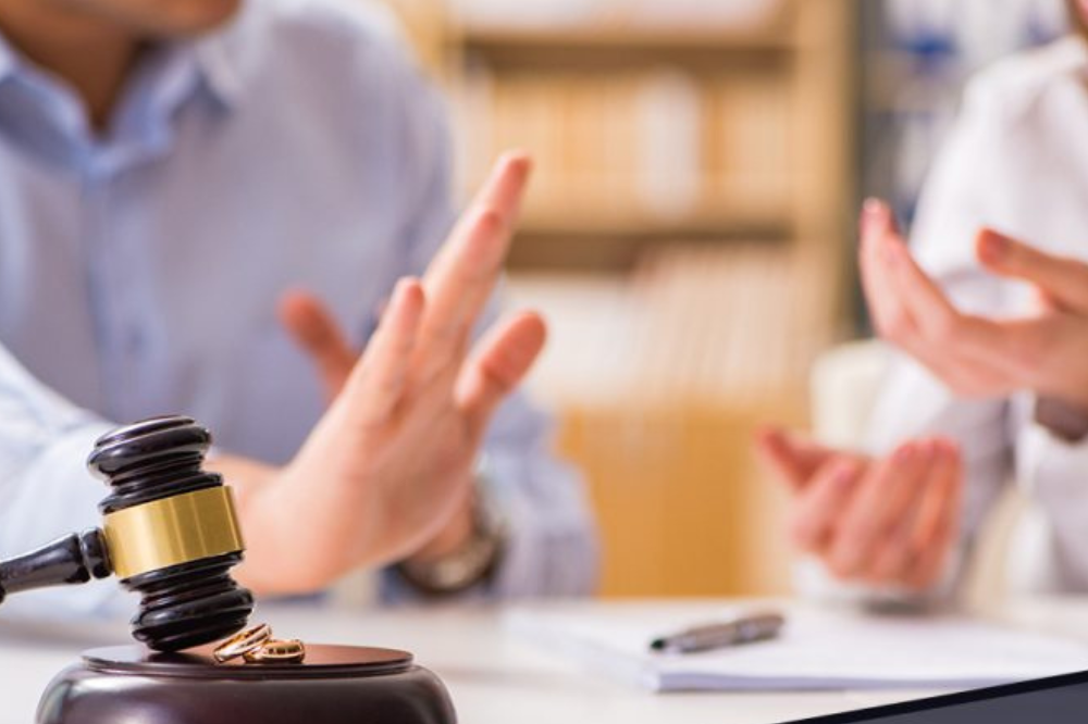 Decide di diventare donna e perde il lavoro, il Pd Toscano: “Serve una legge”