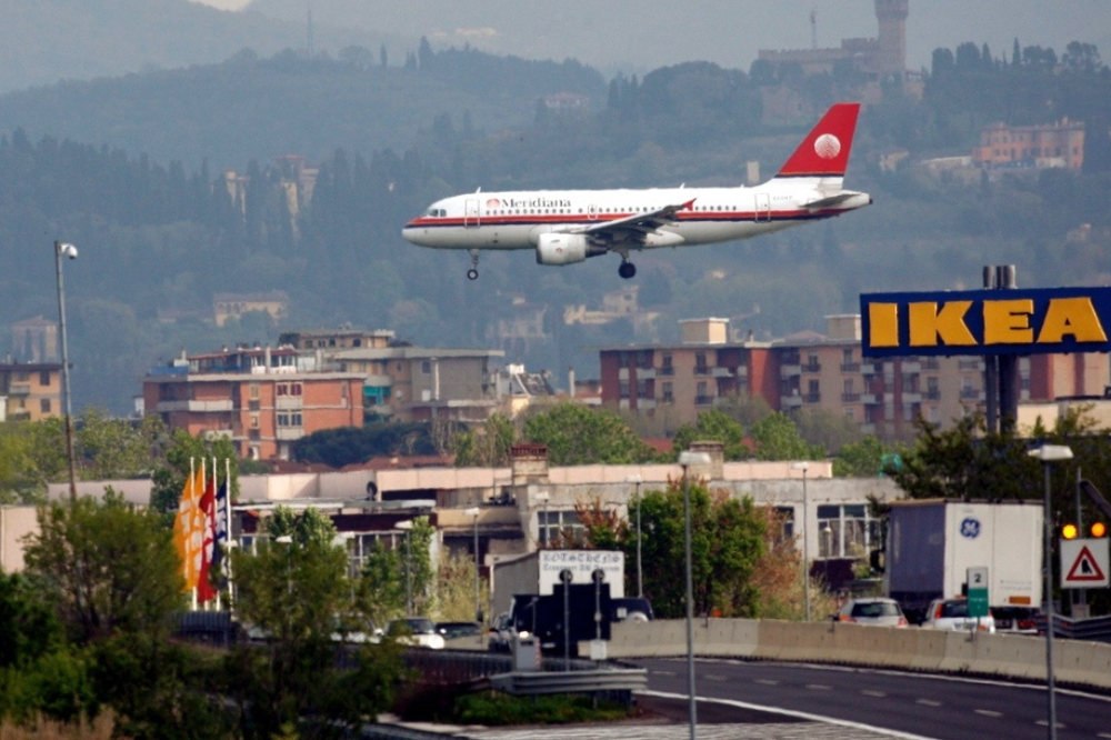 In aeroporto Firenze limitazione voli notturni, stop dalle 23