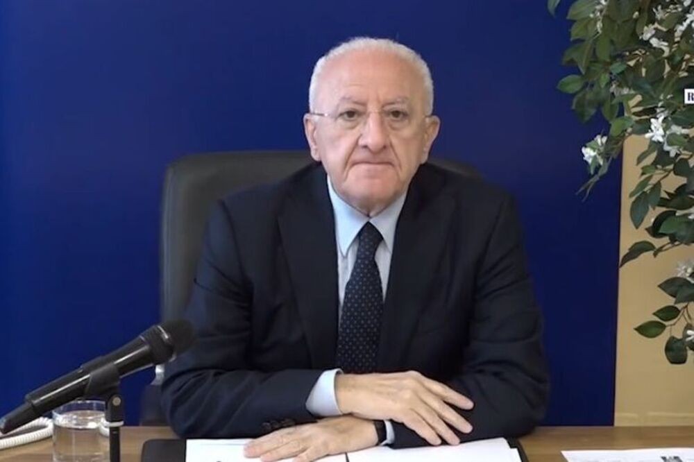 Sentite De Luca: “Rispetto Schmidt ma vicenda offensiva per Campania”