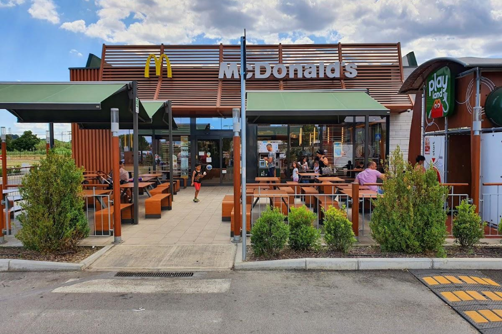 Povertà: a Empoli McDonald's dona 100 pasti a settimana