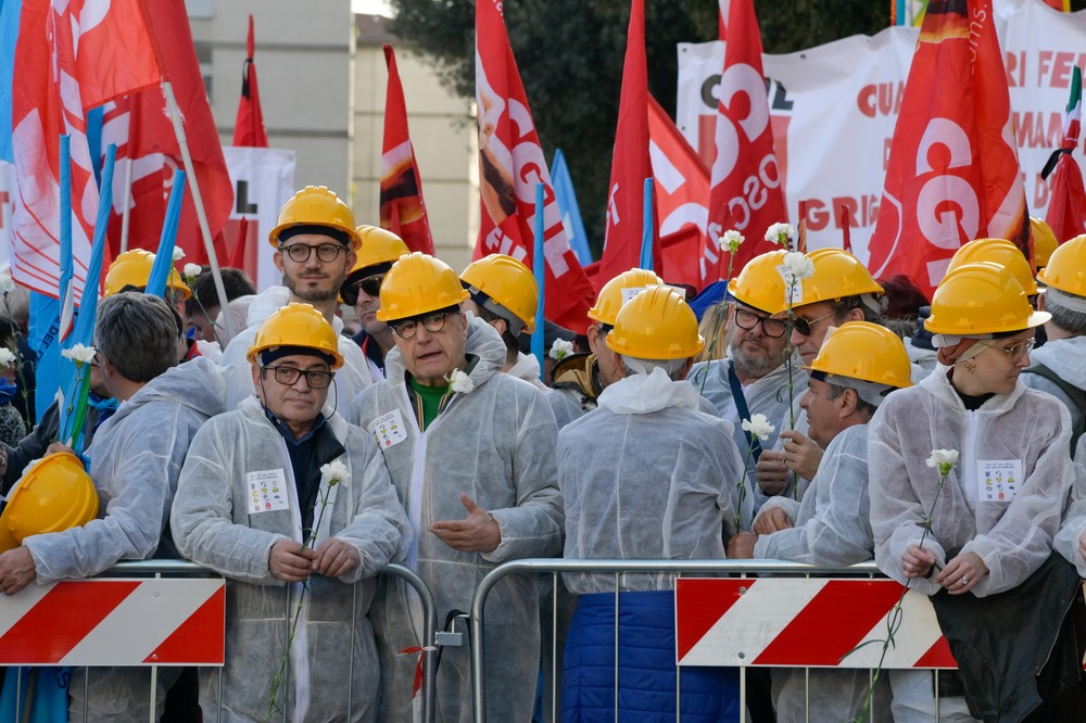 Cgil: “Anti-abortisti fuori da ospedali e consultori”