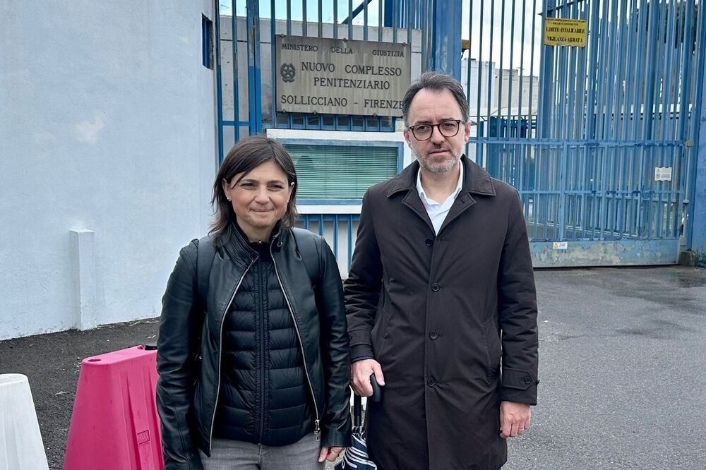 Visita a Sollicciano, Gianassi e Serracchiani (Pd): “Le carceri italiane sono in condizioni disastrose”