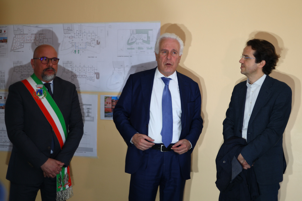 Stragi nazifasciste: targa della Toscana a Surer