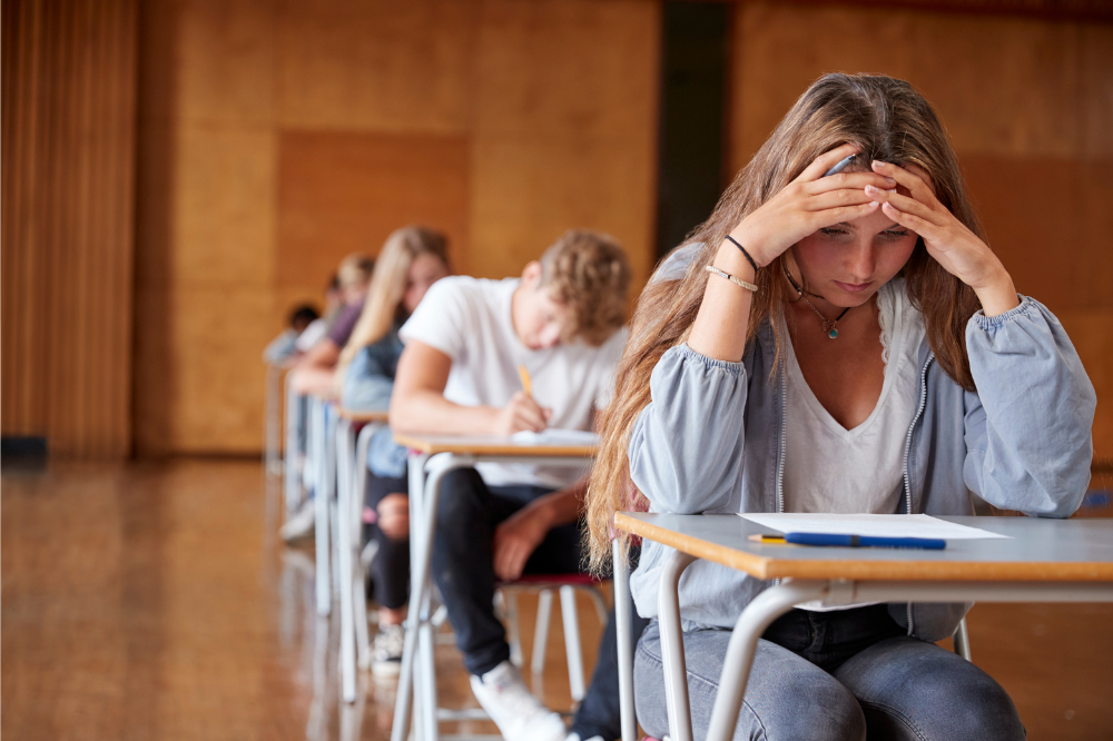 Psicologi Toscani: “56% ragazzi è stressato da impegni di studio”