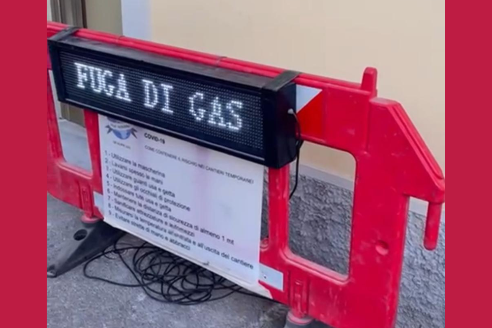 Paura a Novoli per una fuga di gas da un pozzetto stradale 