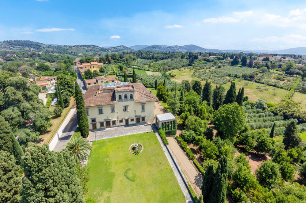 Villa trecentesca dei Davanzati in vendita su colline Firenze