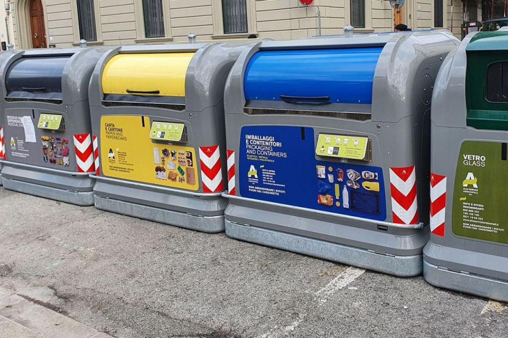 Alia, chiusura temporanea cassonetti a Firenze per corteo