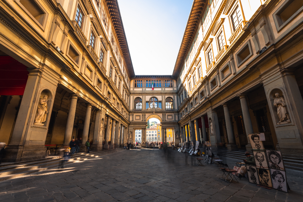 Agli Uffizi parte l'era del biglietto digitale, si entra col codice Qr