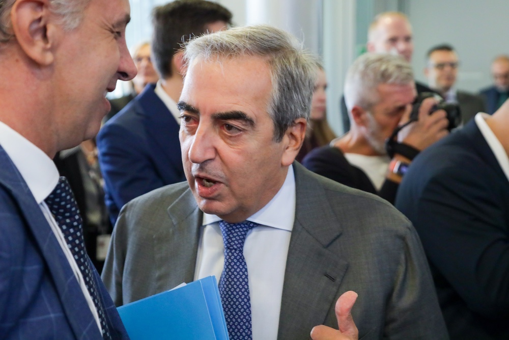 Disforia, Gasparri: “Nuove violazioni del Careggi? Sarebbe gravissimo”