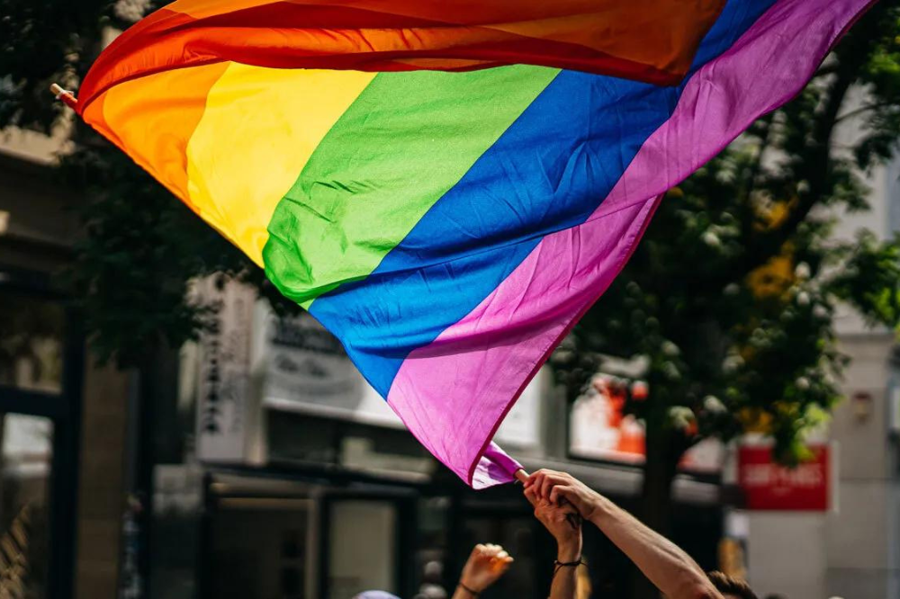 Arriva la mostra sull'omocausto: 31 pannelli per raccontare la persecuzione della comunità Lgbtq+ nell'Italia fascista