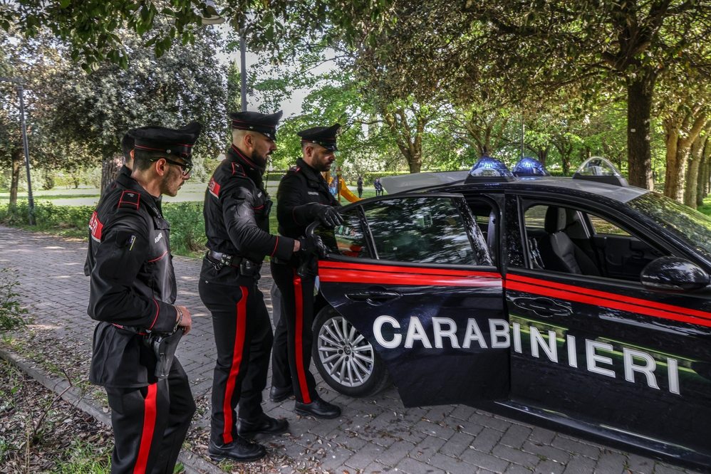 Lavoratori al 'nero' e carenze sicurezza: 100.000 euro sanzioni