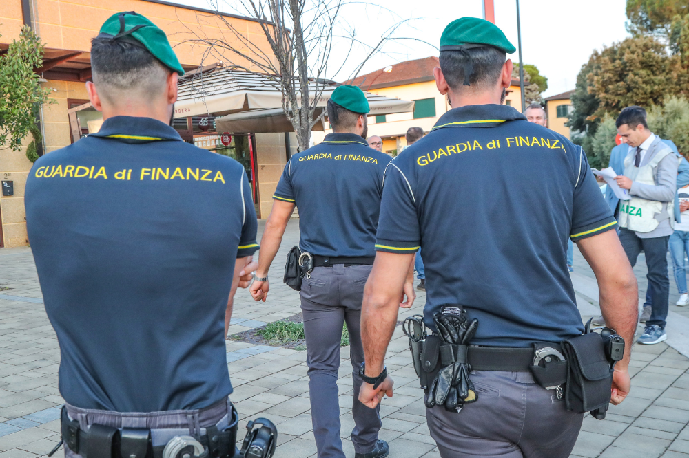 Centri massaggi con prostituzione, 2 arrestate a Firenze