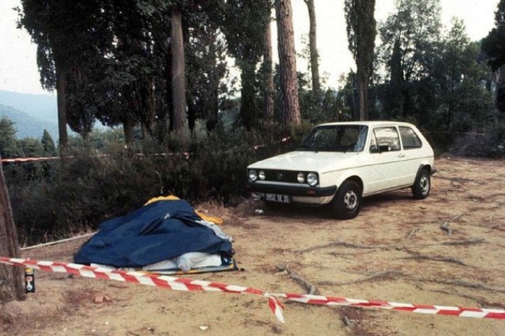 Mostro di Firenze: gip archivia indagini su cartuccia nell'orto