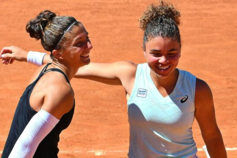 Tripudio Italia a Parigi: anche Errani e Paolini sono in finale!