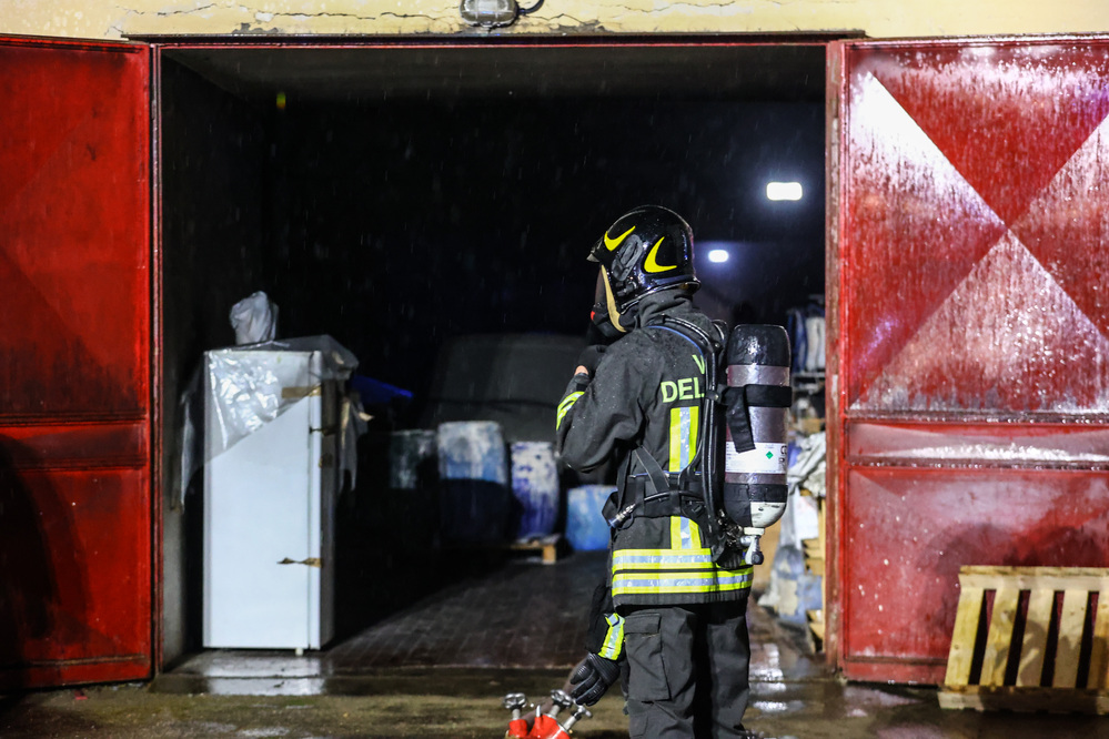 Autobus in fiamme nel fiorentino: nessun ferito 