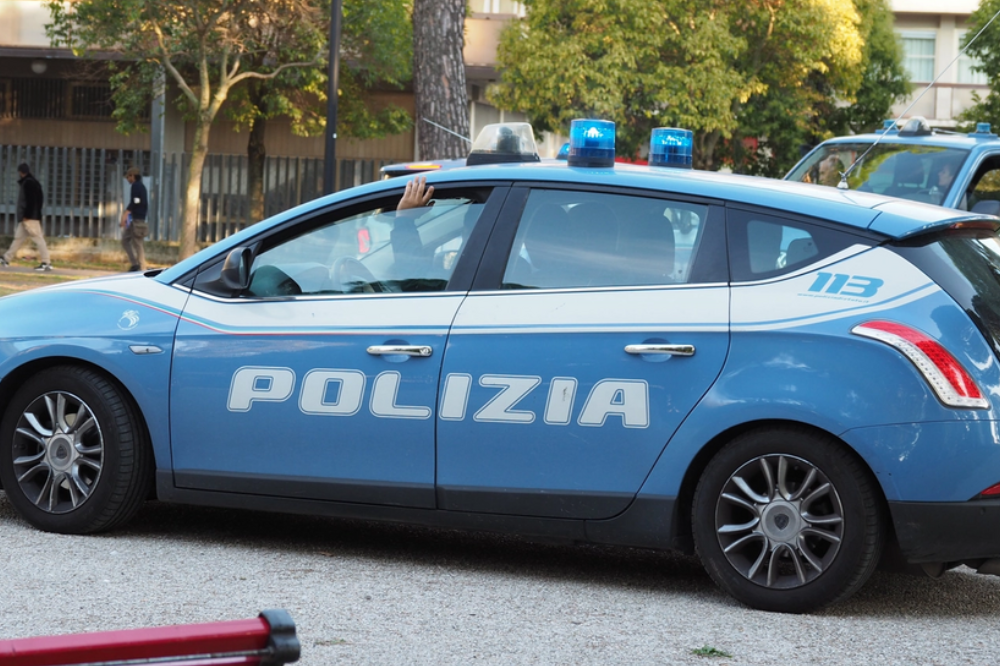 Rubano cartucce del valore di 1.900 euro: denunciate 