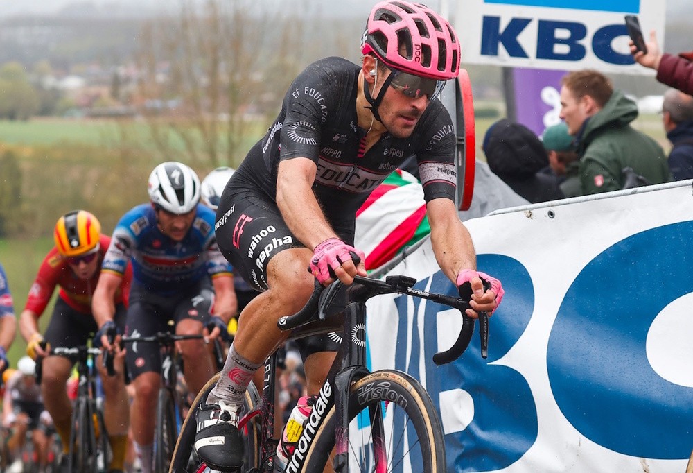 Ciclismo, oggi il campionato italiano: si parte da Firenze, arrivo a Sesto Fiorentino