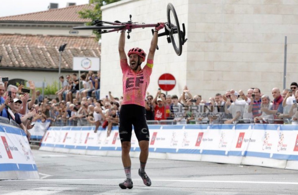 Ciclismo, Campionati Italiani: il toscano Bettiol vince la prova in linea