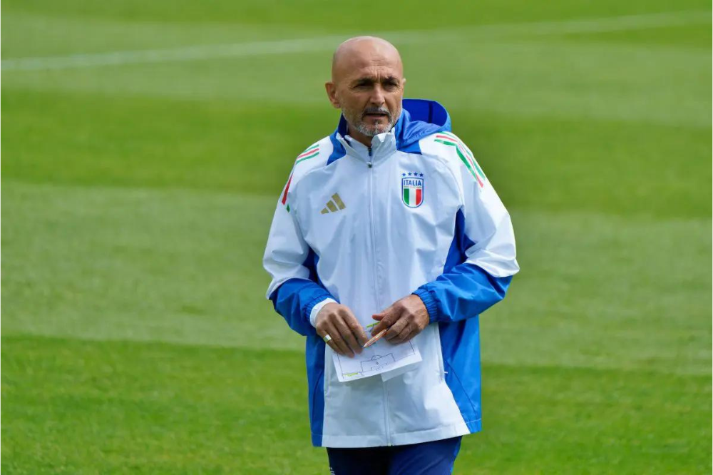 Spalletti con il dubbio modulo: 3-5-2 o 3-4-2-1?