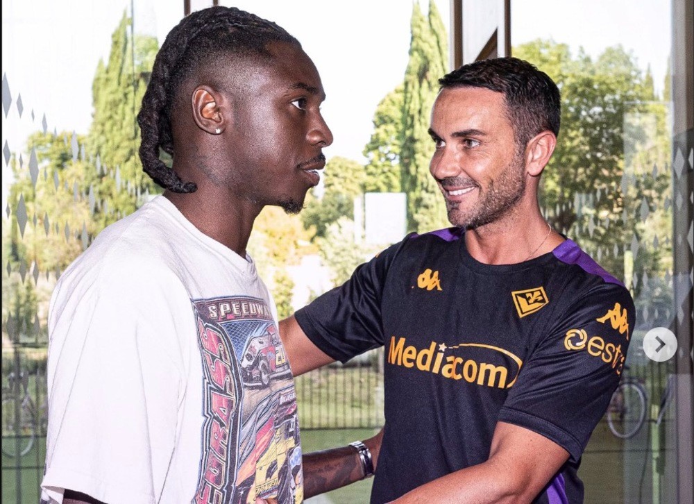 Moise Kean è arrivato al Viola Park, domani visite mediche e poi firma sul contratto (FOTO)