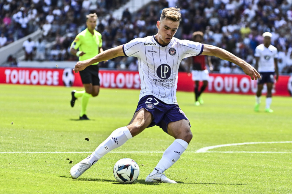 Via Nzola, dentro Lucca o Dallinga 