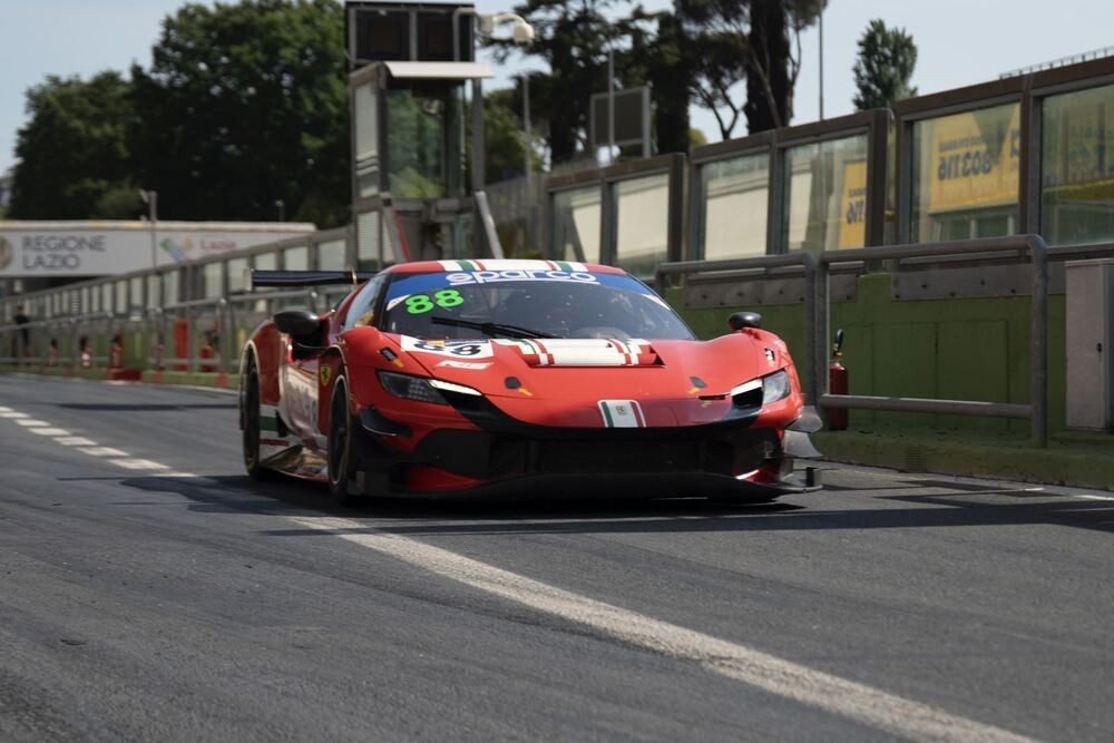 La Ferrari di Gai-Ponzio-Mac vince la gara del Gt