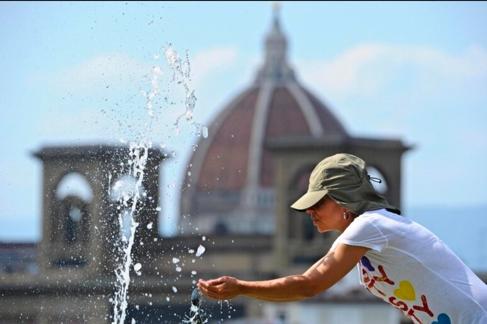 Il caldo non dà tregua a Firenze: aumentano i giorni da bollino rosso 
