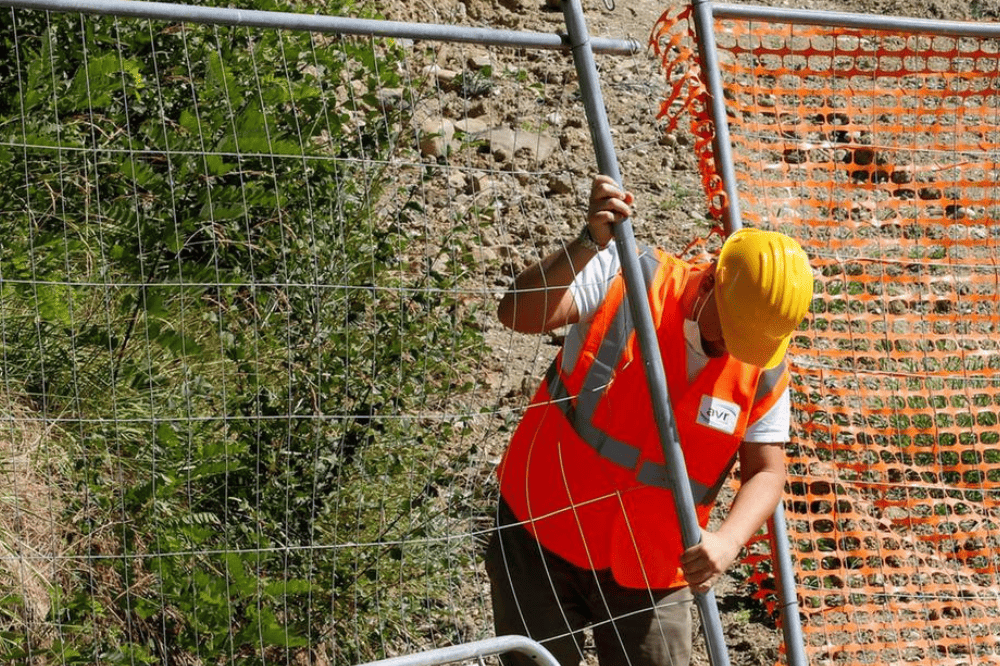 Via Senese: altri lavori e traffico bloccato 