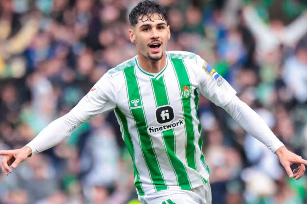 Adesso tocca al centrocampo: Jhonny Cardoso obiettivo numero uno
